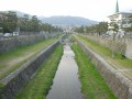 晴れの芦屋川を真上から